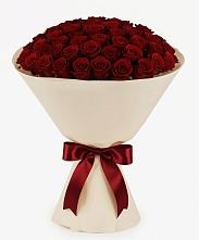 Букет 101 Бордовая роза Блэк Бакарра в Серове Свердловская область