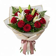 Букет цветов из:  Лилии и Розы в Серове Свердловская область