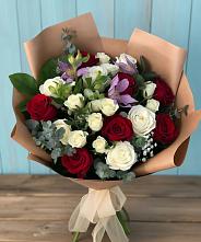 Букет цветов из:  Розы и Альстромерии в Серове Свердловская область