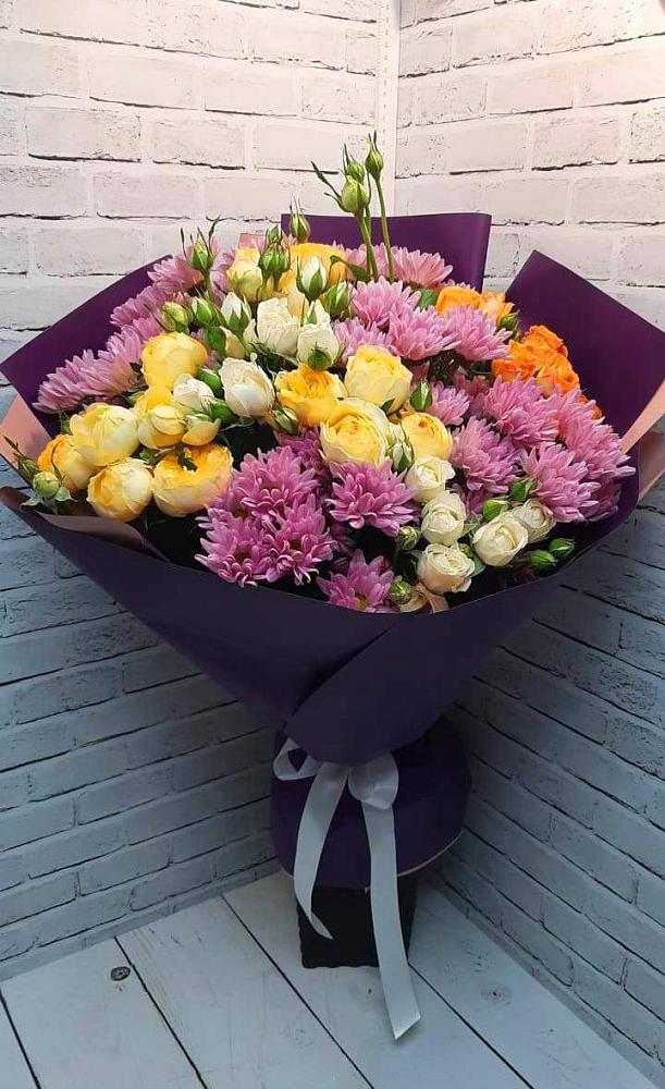 Букет цветов из: Хризантемы и Розы в Серове Свердловская область