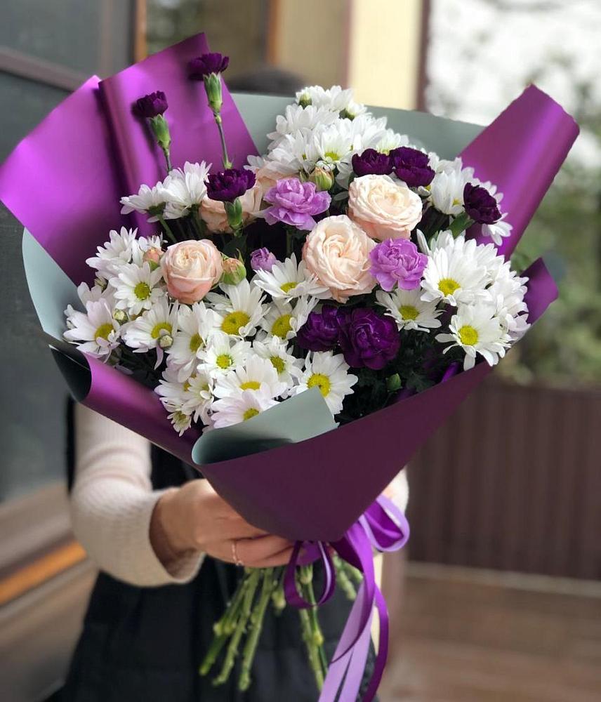 Букет цветов из: Хризантемы, Гвоздики и Розы в Серове Свердловская область