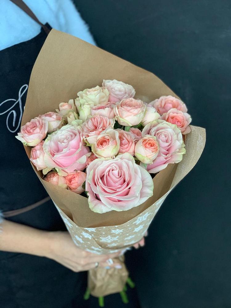 Букет цветов из: Хризантемы и Розы в Серове Свердловская область