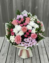 Букет цветов из:  Альстромерии, Гвоздики, Розы и Хризантемы в Серове Свердловская область