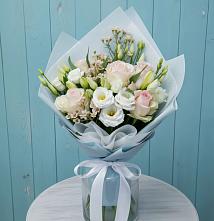 Букет цветов из:  Розы и Лизиантусы в Серове Свердловская область