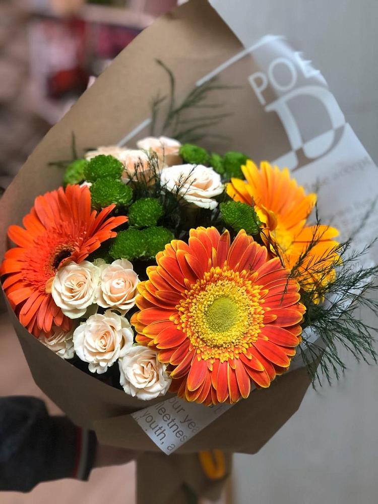 Букет цветов из: Герберы, Хризантемы и Розы в Серове Свердловская область