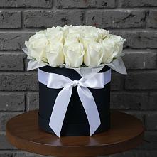 Цветочная композиция из Розы в шляпной коробке в Серове Свердловская область